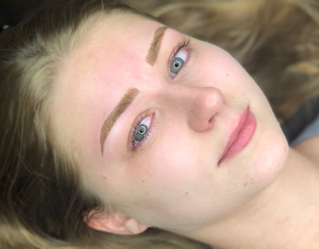 Combo Brow permanent makeup microblading